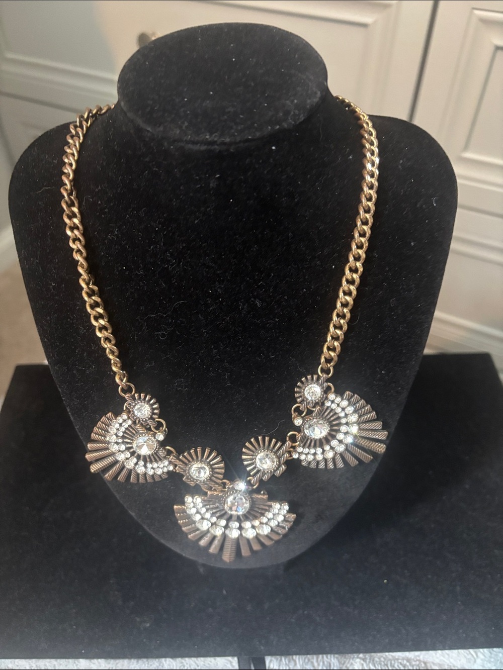 Gold Crystal art deco,  Fan-Cluster Statement Necklace - Women Jewelry